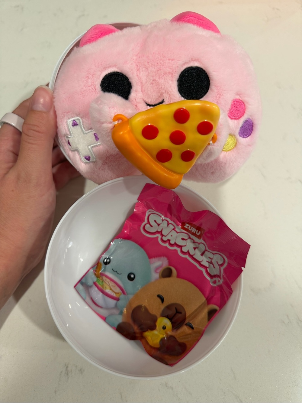 ZURU Snackles Pink Plush Surprise with Pizza Accessory